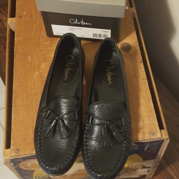 Cole Haan black loafers - Picture 5 of 7